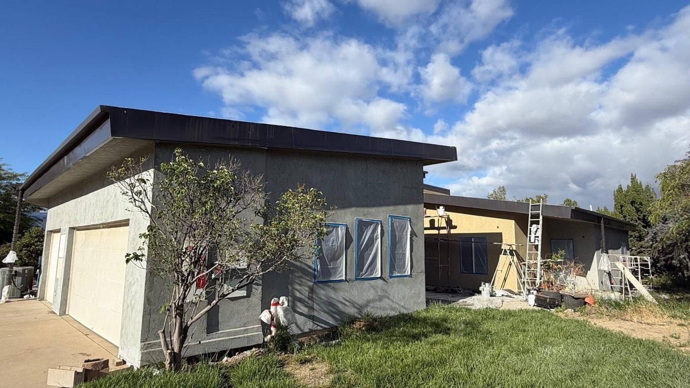 Completed custom estate home exterior built by Elliott Construction Group in Thousand Oaks